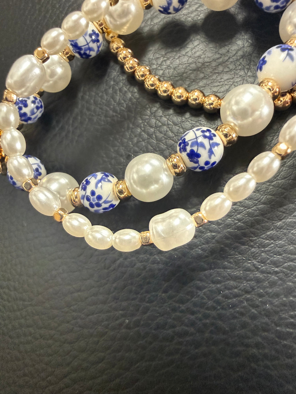 Blue Toile Porcelain Bow & Pearl Multi-Layer Stretch Bracelet