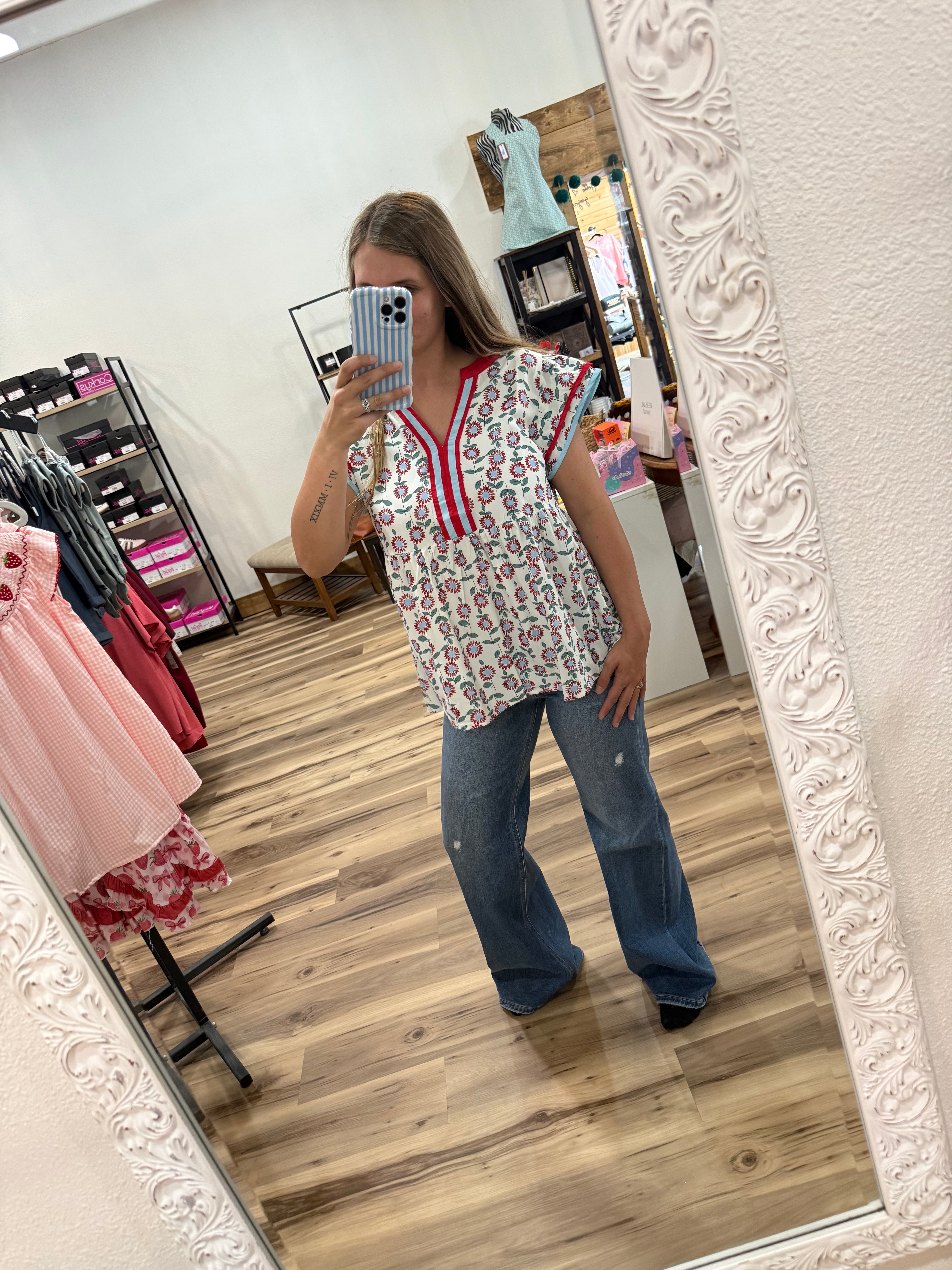 Boho Floral V-Neck Ruffle Blouse – Airy Cotton Blend